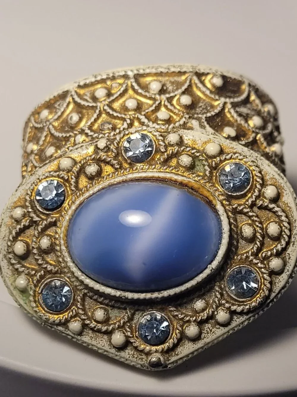 Florenza vintage trinket